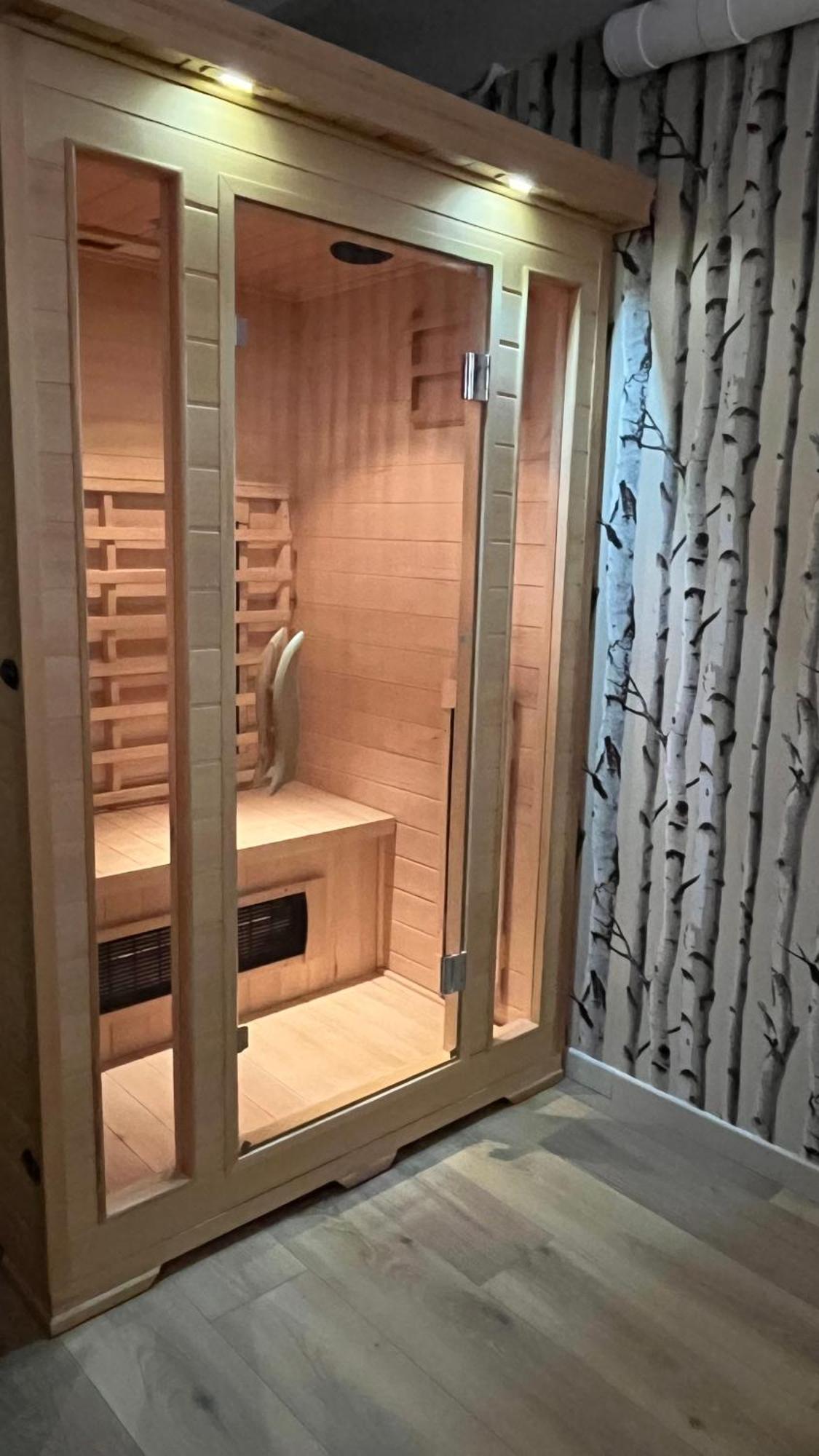 100 M De La Mer, Sauna, Wifi 梅尔·莱斯·拜恩斯 外观 照片