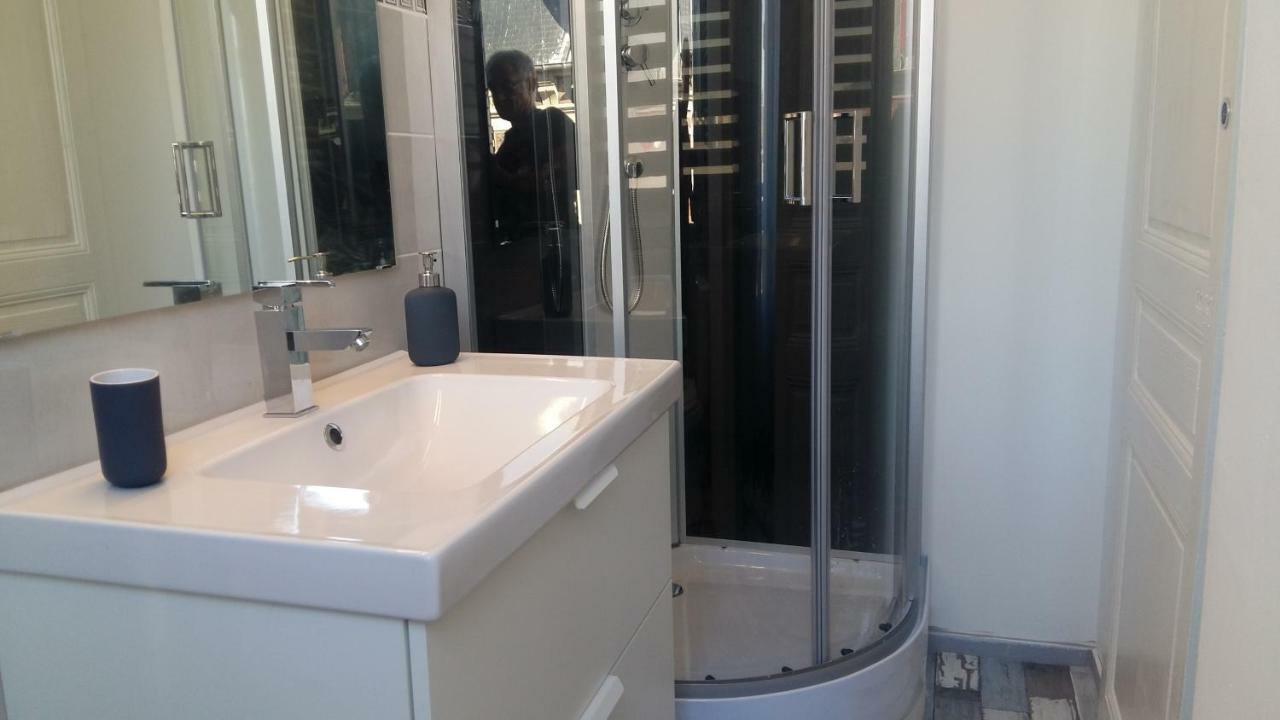 100 M De La Mer, Sauna, Wifi 梅尔·莱斯·拜恩斯 外观 照片